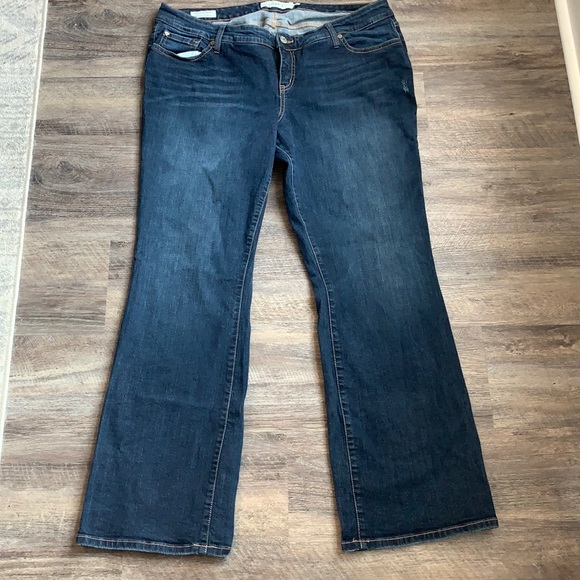 Torrid Jeans Sz 18 plus size Relaxed Boot Cut